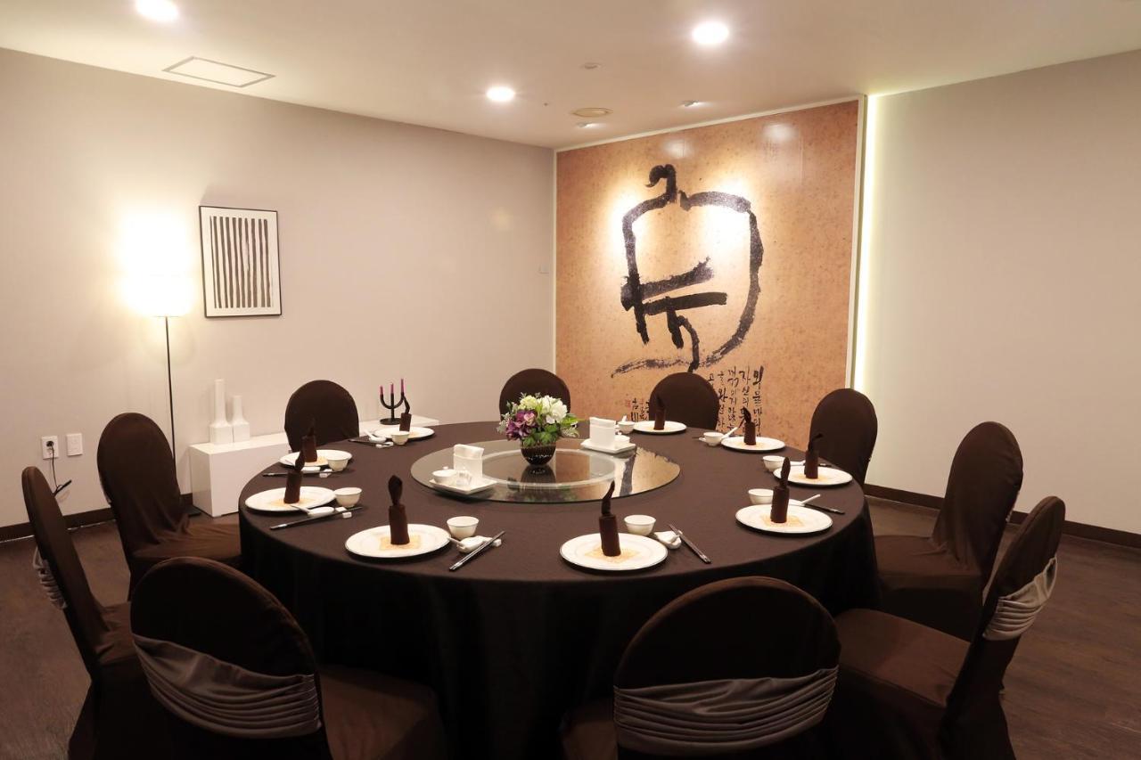 Daegu Aw Hotel Экстерьер фото